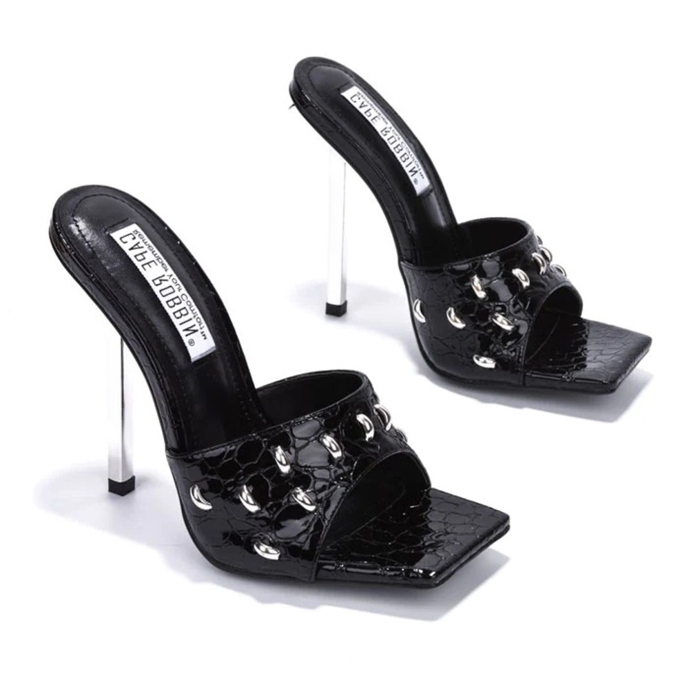 Cape Robbin TENNON -BLACK HEELS